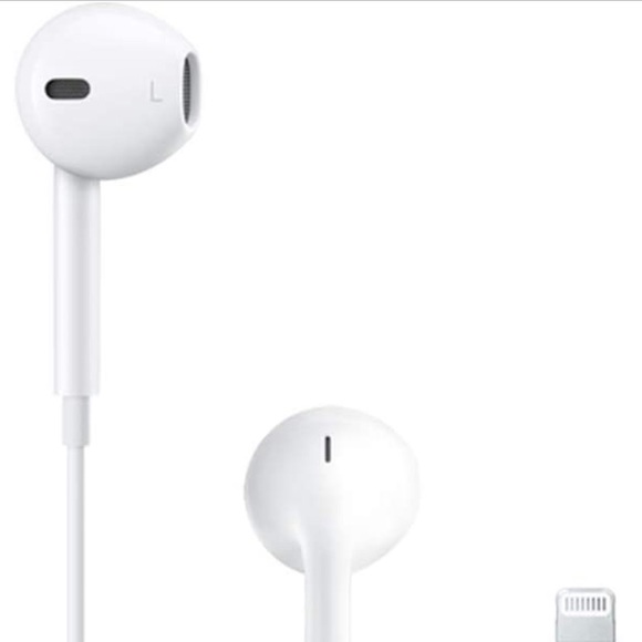iPhone EarPods - Corded - New/Unused - Picture 2 of 2